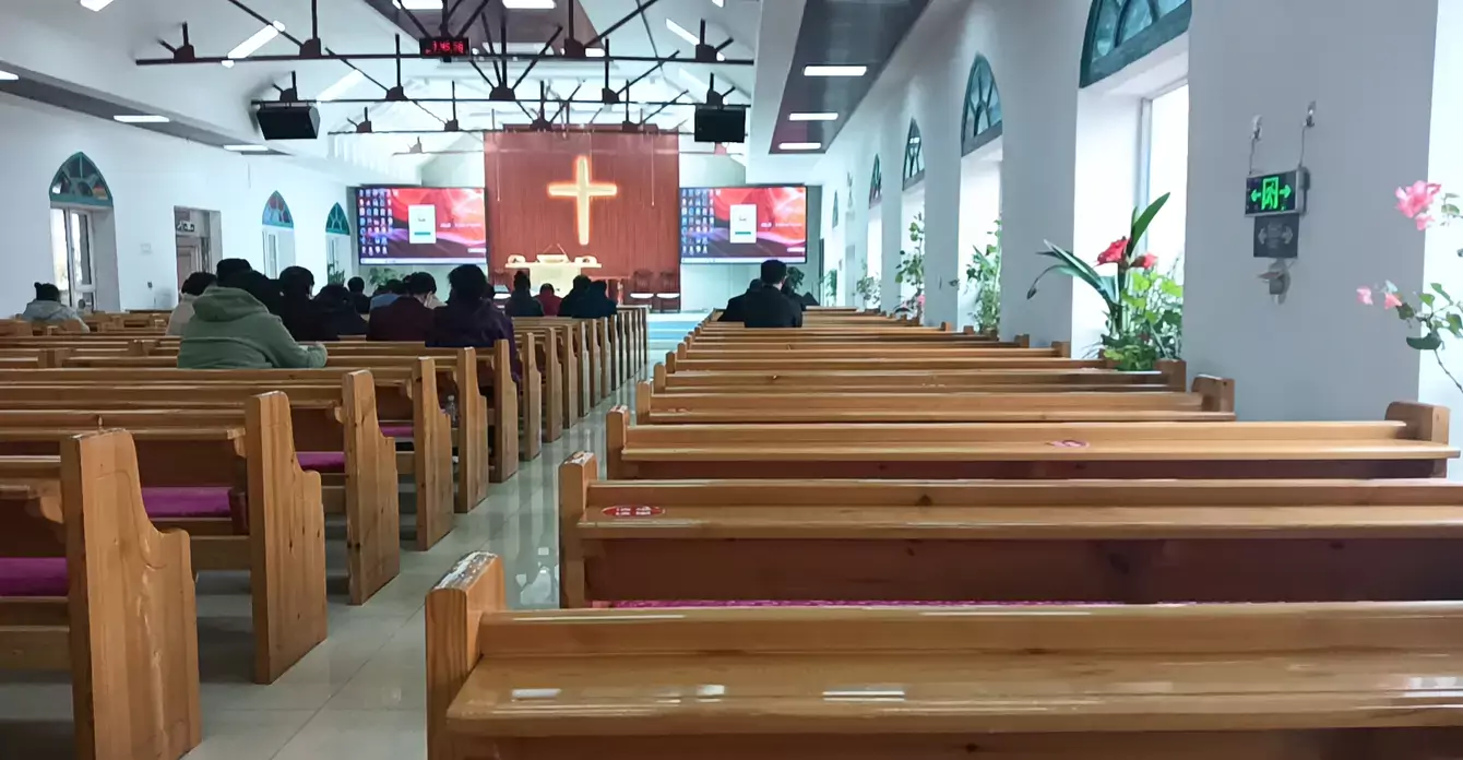 吉林新教教堂内部