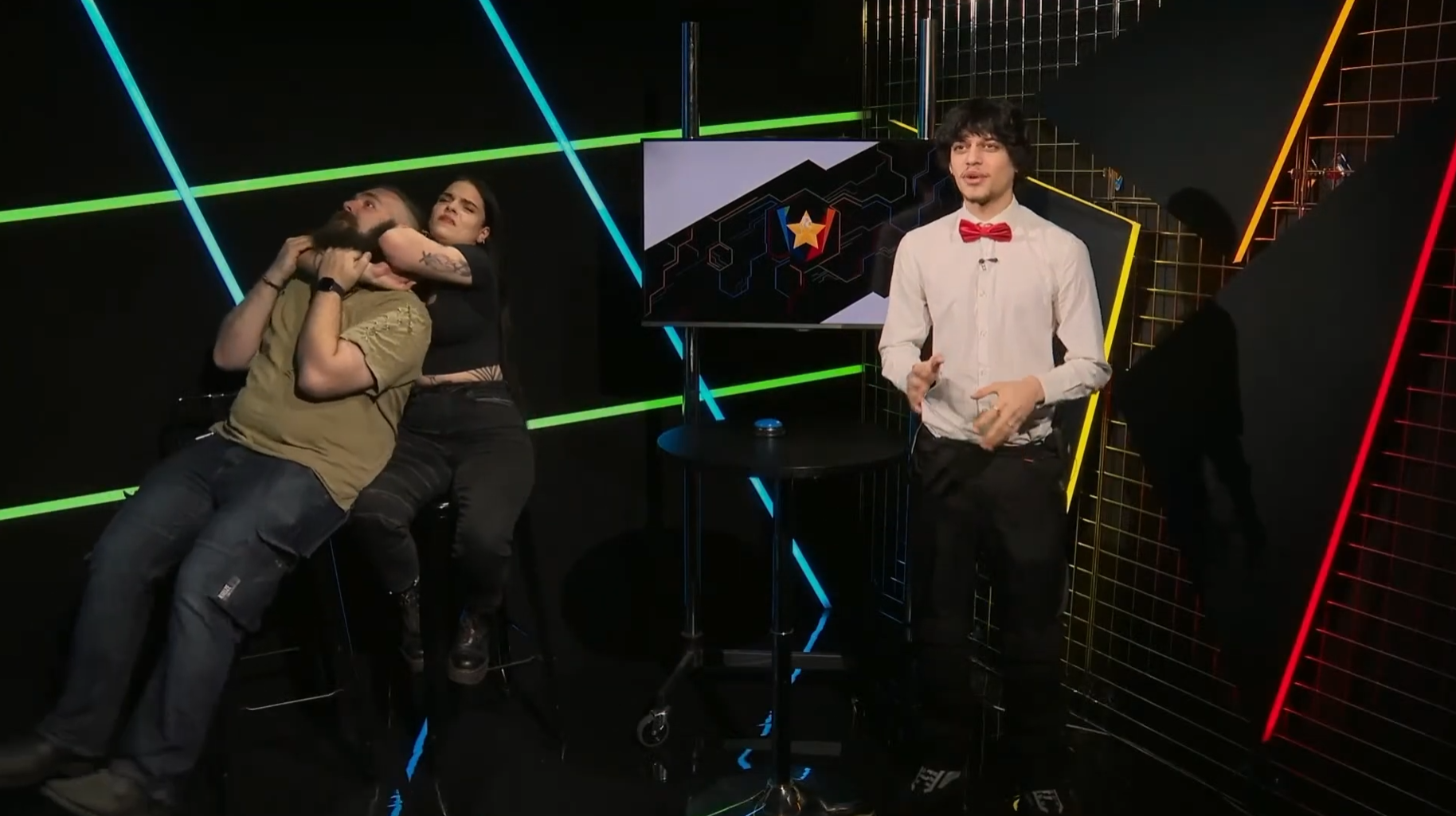 电竞赛事直播导播与视觉包装