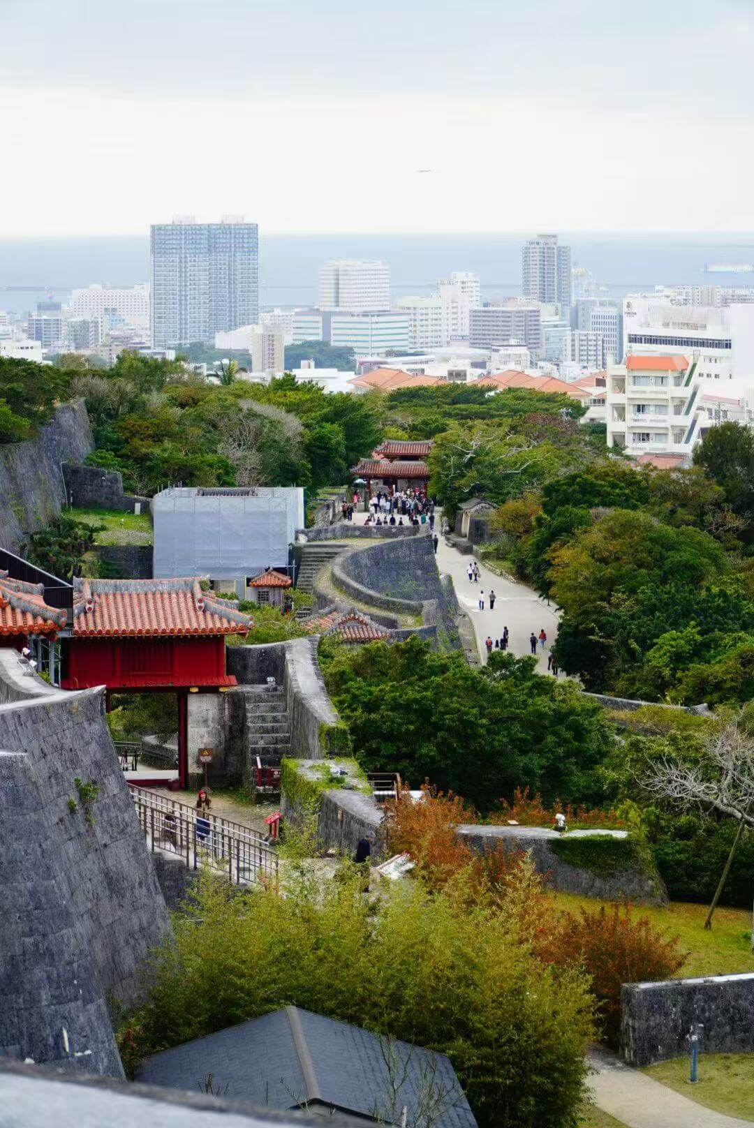 从首里城俯瞰冲绳(那霸)