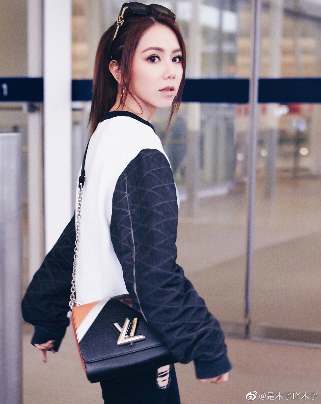 6a339b240bd05.jpg
