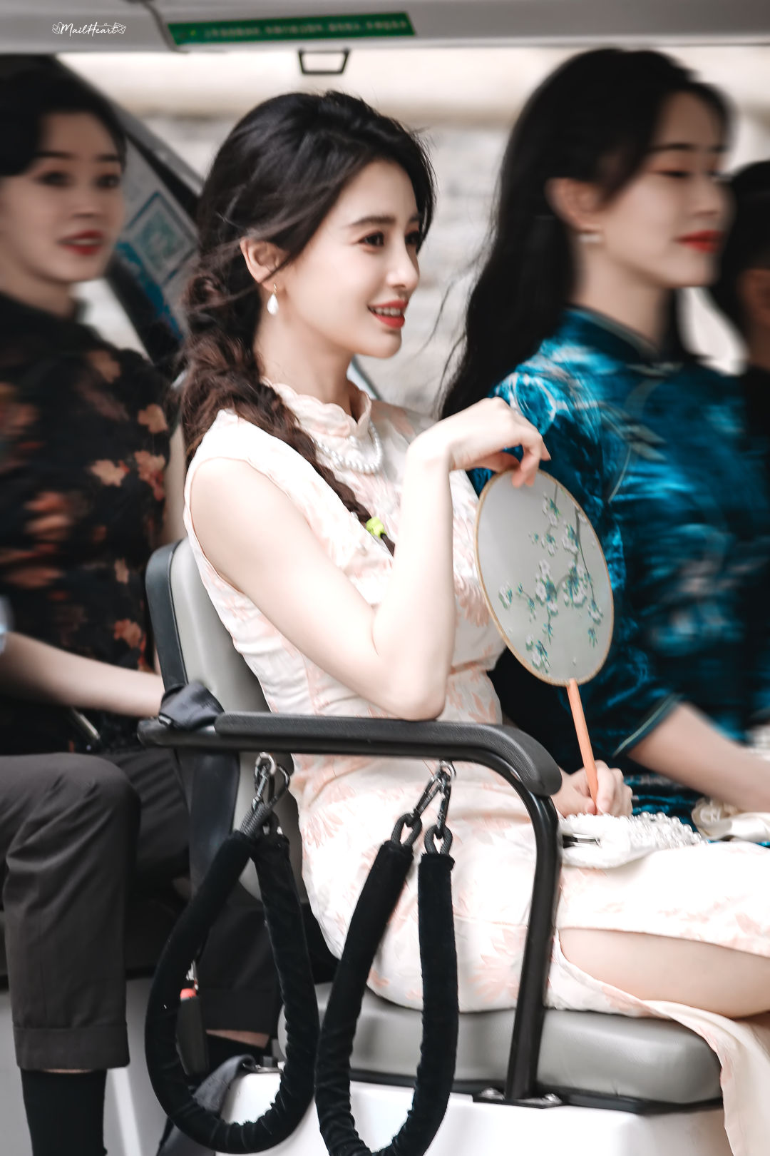6a61d8bd144f2.jpg