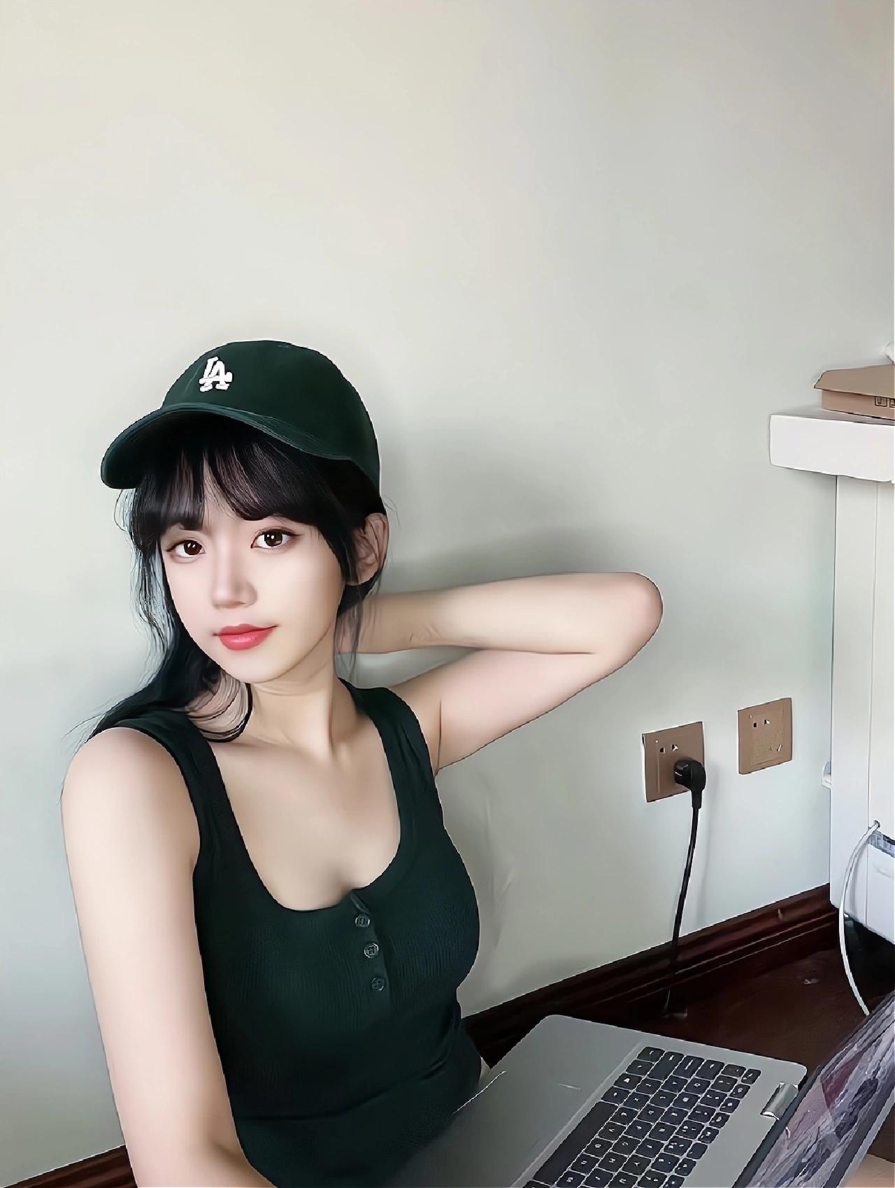 6a62c80103e95.jpg