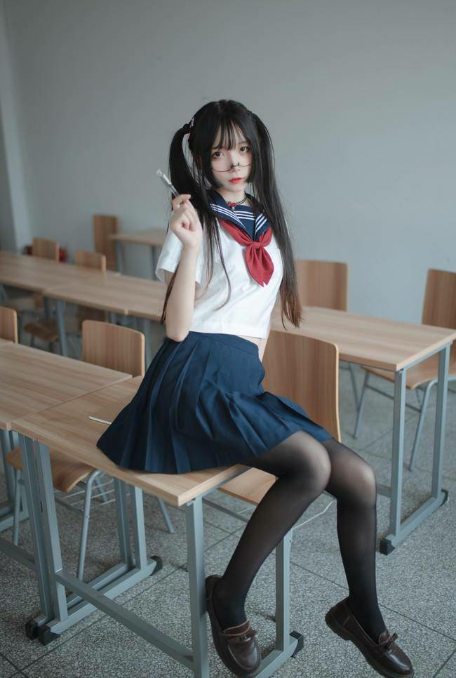 6a62cc80dd389.jpg